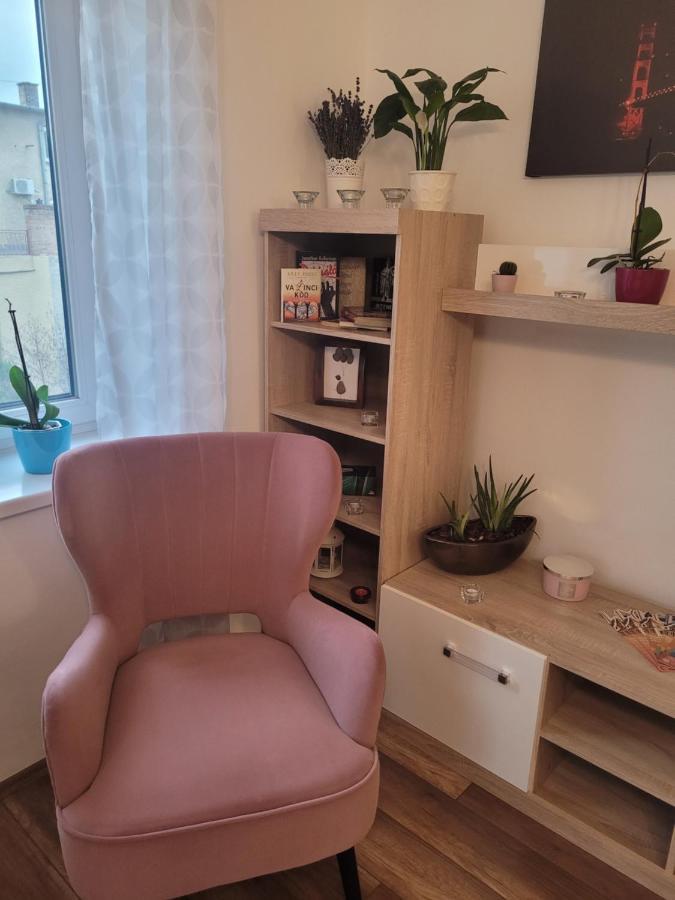 Rose Apartment Pětikostelí Exteriér fotografie